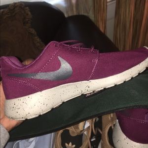 Nike running/basketball shoe